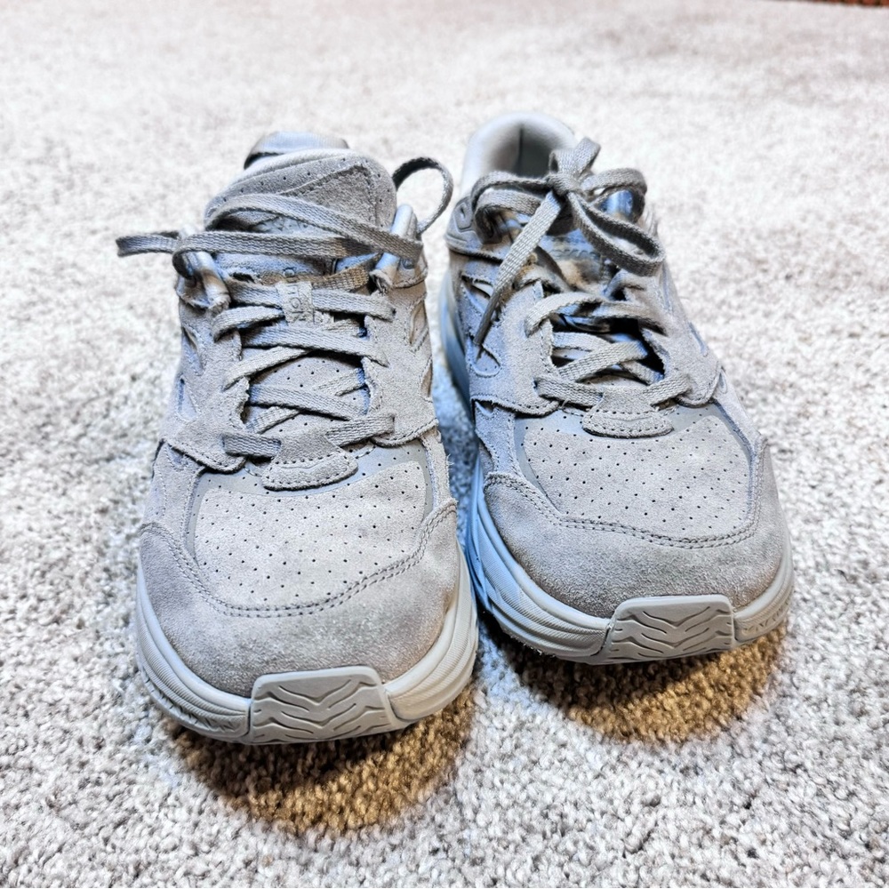 HOKA Clifton L suede sneaker - Limestone